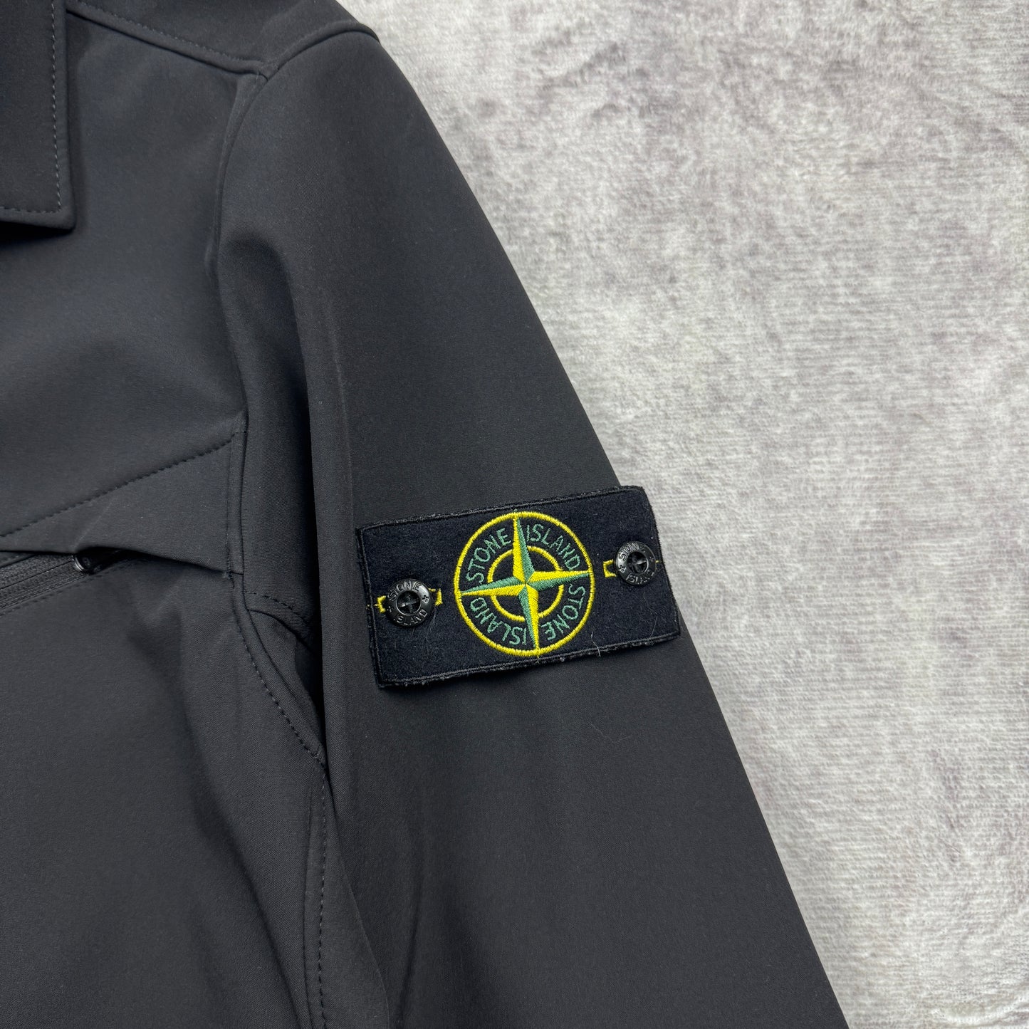 Stone Island Soft Shell-R e.dye Technology Overshirt SS 2023