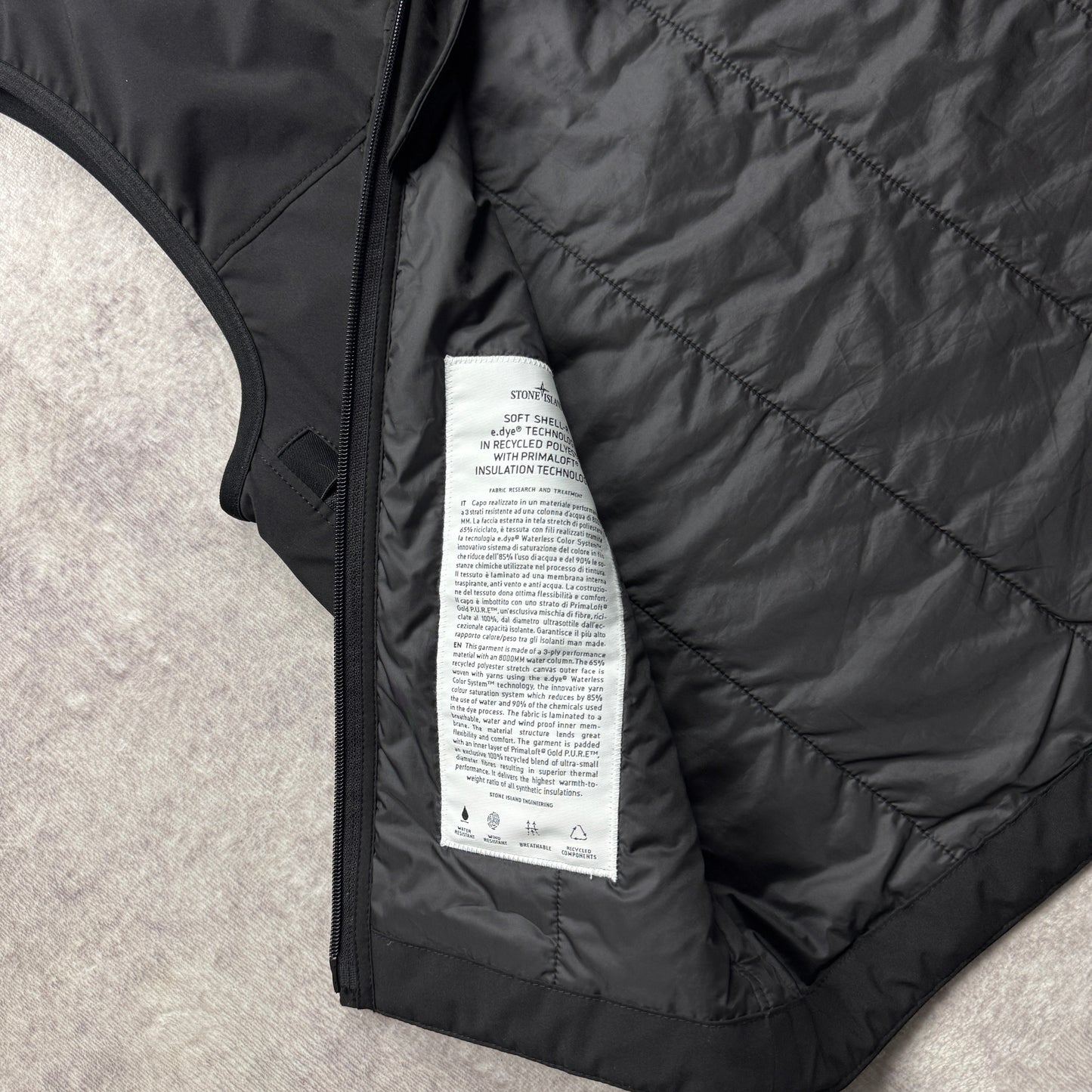 Stone Island Soft Shell-R e.dye Technology Gilet AW 2024