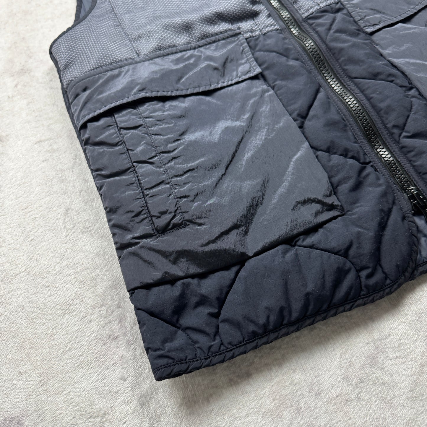 Stone Island Modified Panama 6/3 HT Nylon Mix Fabrics with Primaloft-Tc Vest AW 2021