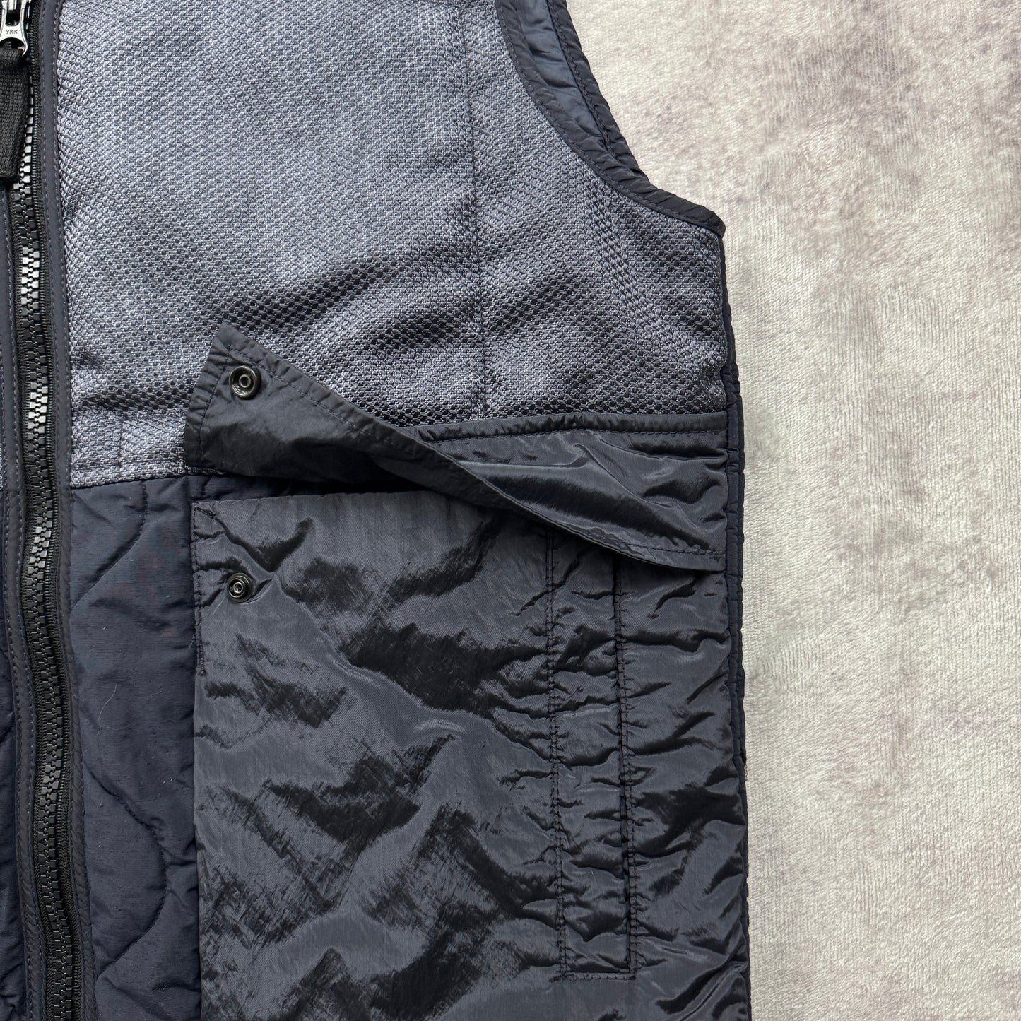 Stone Island Modified Panama 6/3 HT Nylon Mix Fabrics with Primaloft-Tc Vest AW 2021