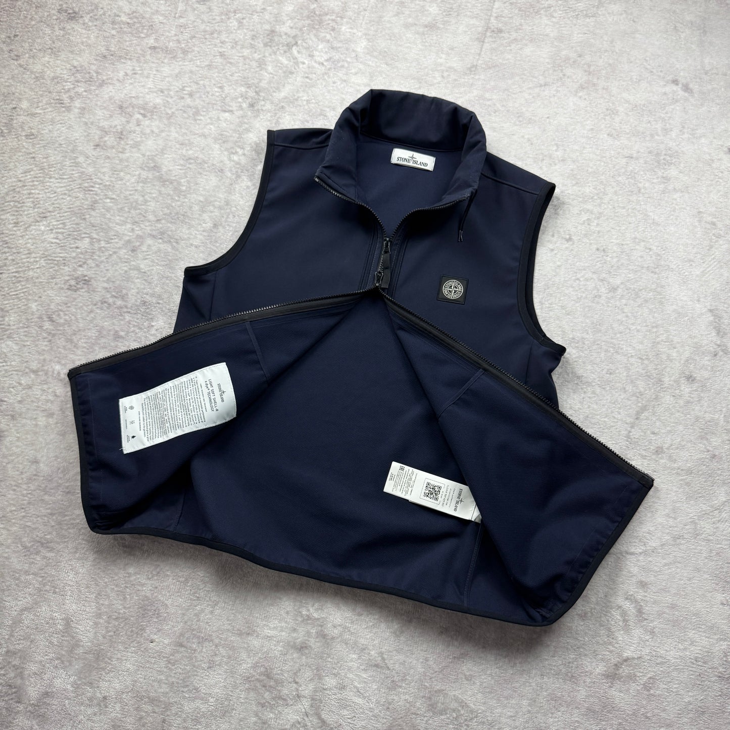 Stone Island Light Soft Shell-R e.dye Technology Vest SS 2022