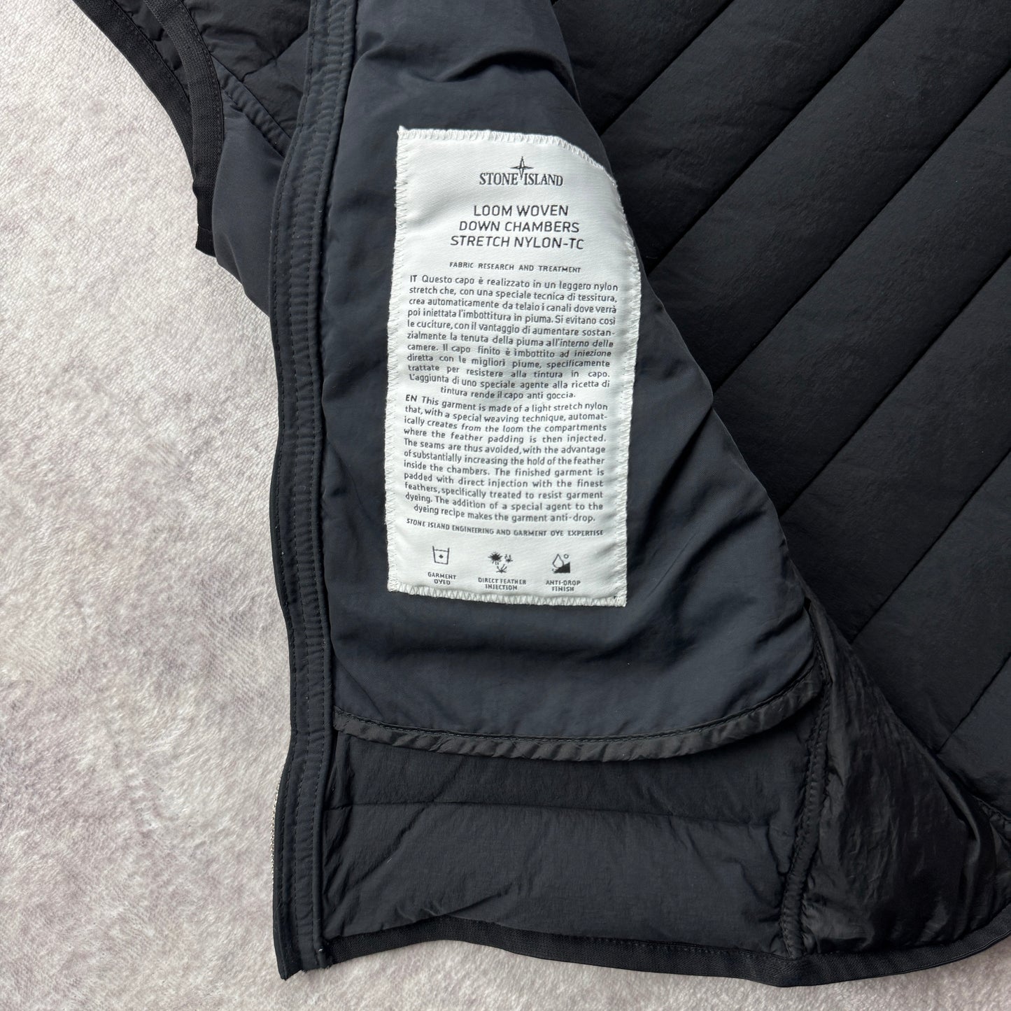 Stone Island Loom Woven Down Chambers Stretch Nylon-Tc Vest SS 2021