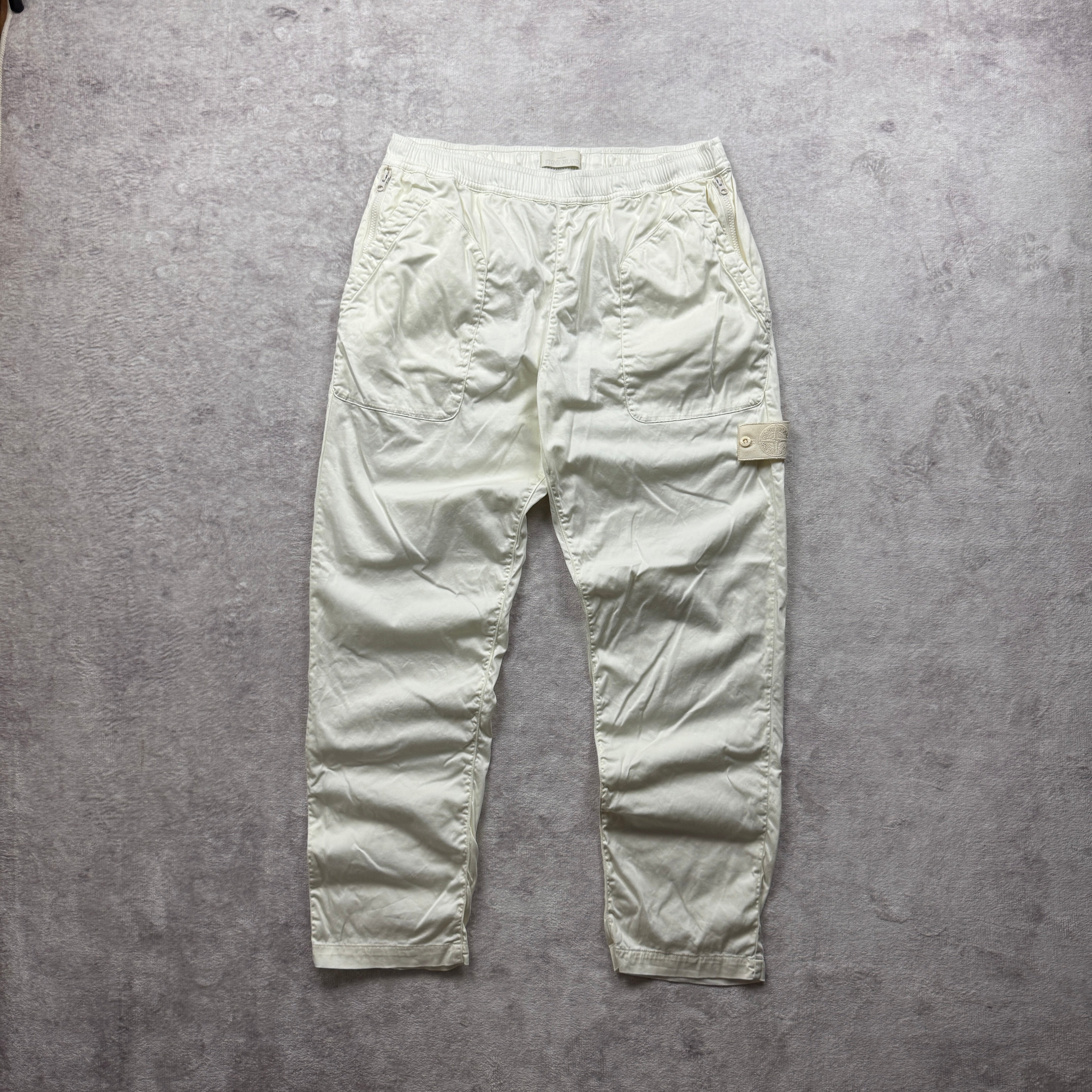 Stone Island Ghost Piece Cargo Pants Type RE SS 2022 – MASSIMORA